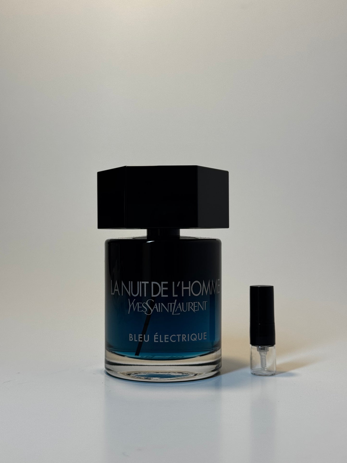 Yves Saint Laurent
La Nuit De L’Homme Bleu Électrique 1ML Sample