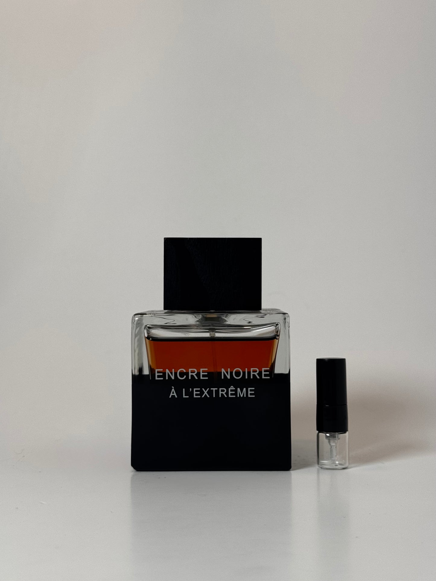 Lalique Encre Noire A L'Extreme 1ML Sample